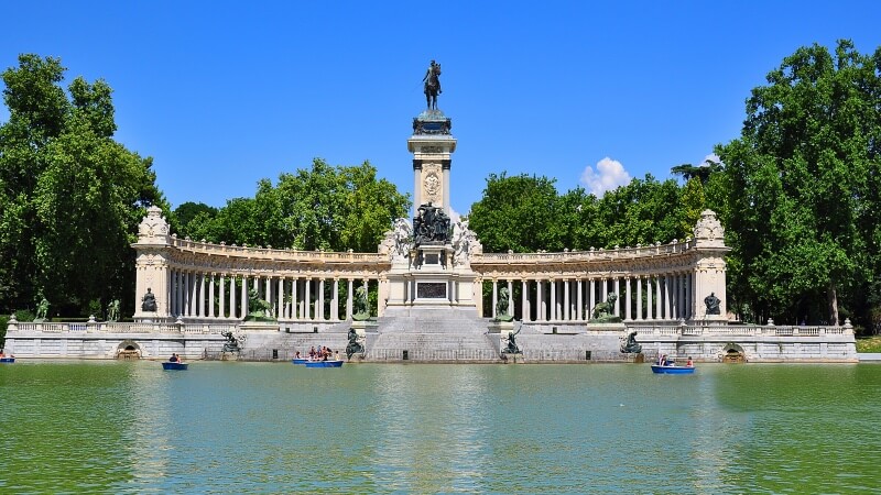 King Alfonso XII monument on the edge of Retiro pond