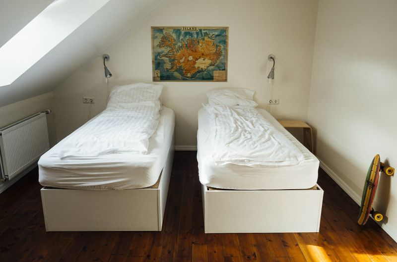 Twin beds in small room