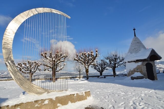 chateau de gruyeres harp