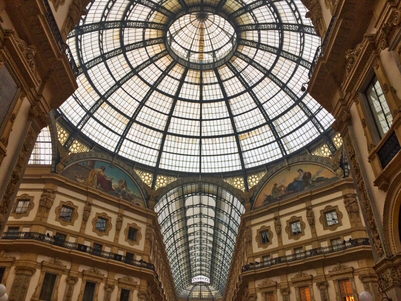 Milan travel guide for women - Galleria Vittorio Emanuele