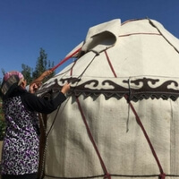Go to Women's Travel Accommodations: How to Choose the Best Place to Stay